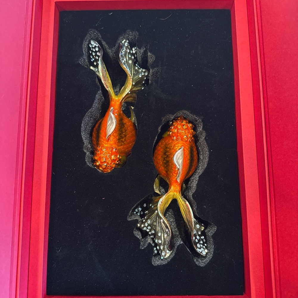 Luxury Goldfish Figurines-Gold-Plated Enamel with Crystal Accents (Set of 2)